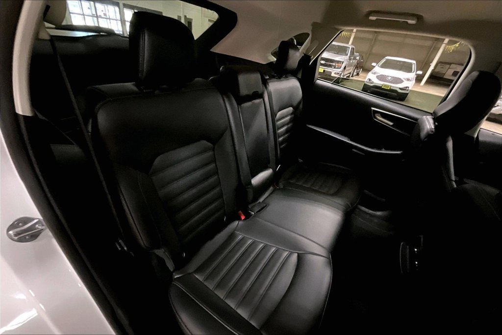 Certified 2024 Ford Edge SEL AWD/4WD image 25