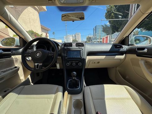 Used 2010 Volkswagen Jetta TDI FWD image 22