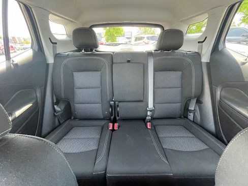 Used 2024 GMC Terrain SLE w/ Driver Convenience Package FWD image 20