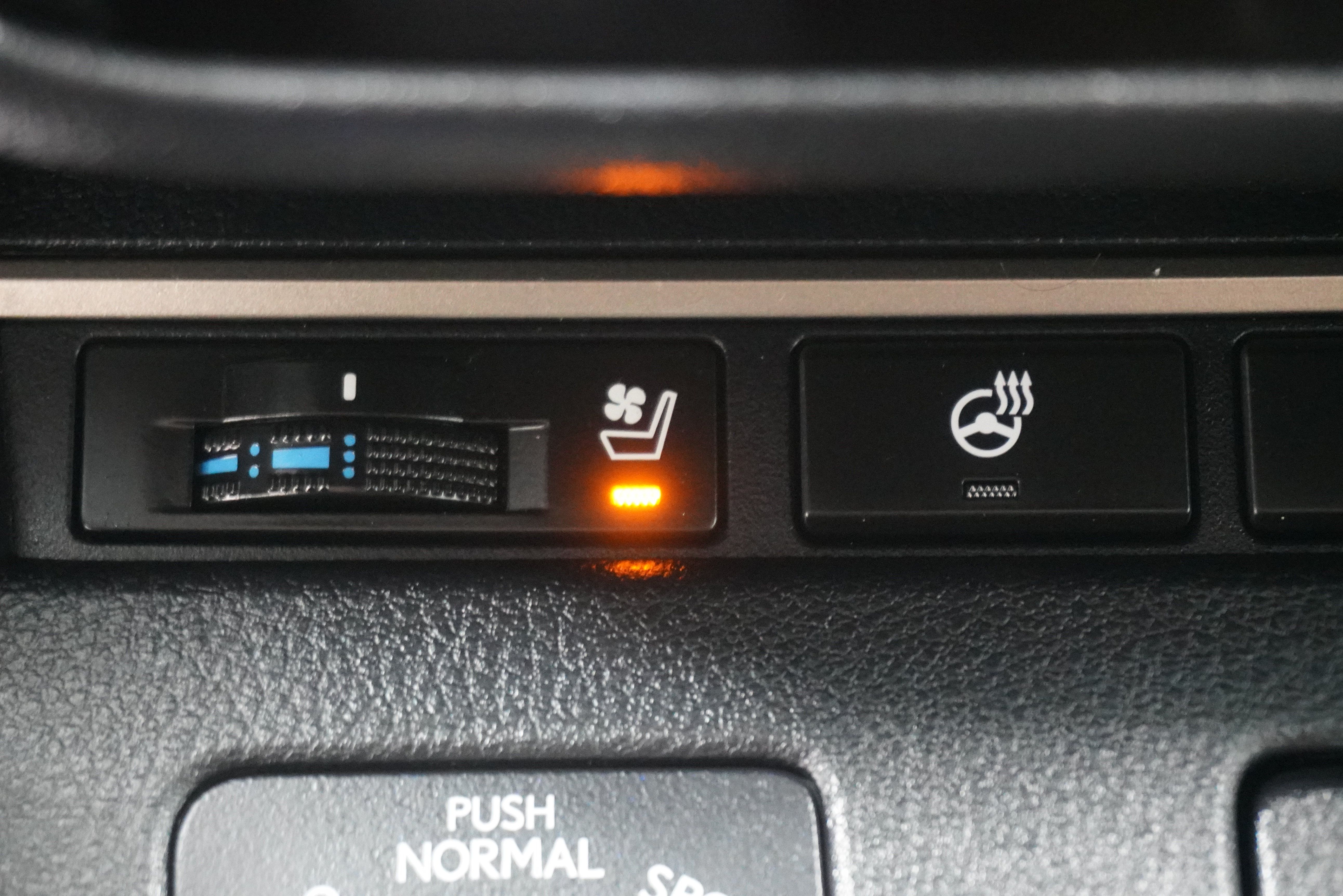 Used 2017 Lexus ES 350 w/ Luxury Package FWD image 21