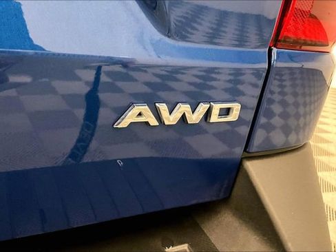 Used 2024 Ford Maverick Lariat w/ Black Appearance Package image 8