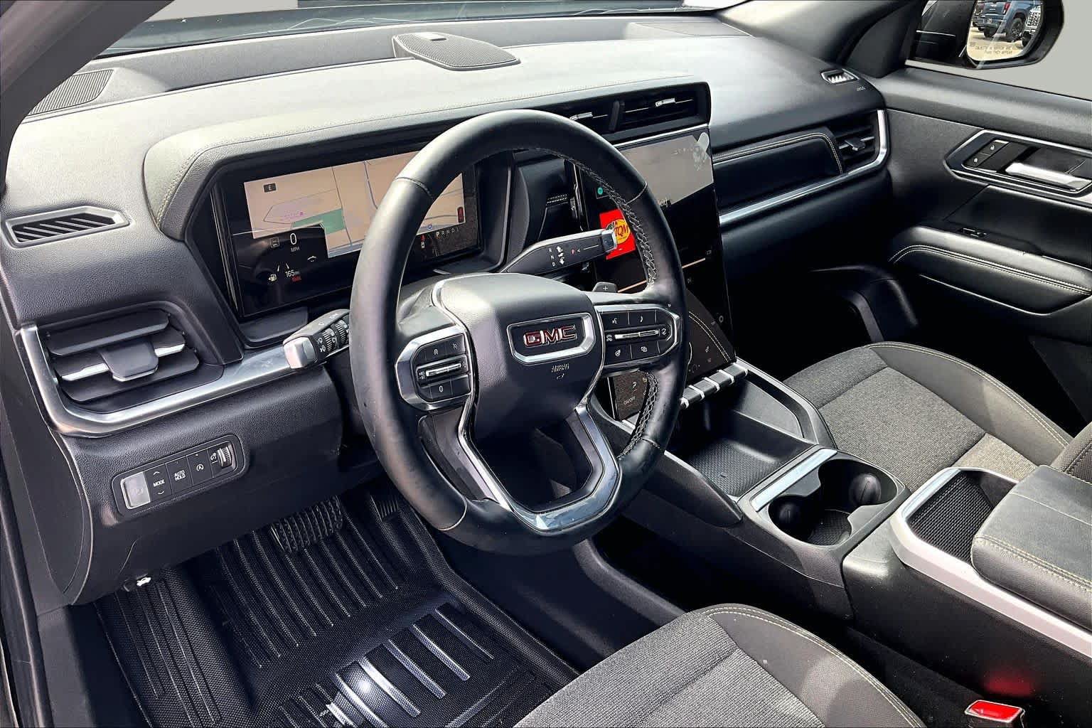 Used 2026 GMC Terrain Elevation w/ Black Edition FWD image 18