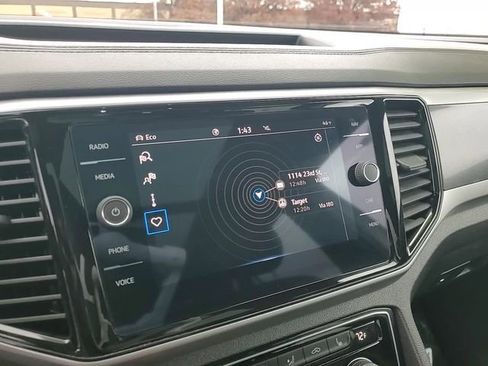 Used 2023 Volkswagen Atlas Cross Sport SEL image 20