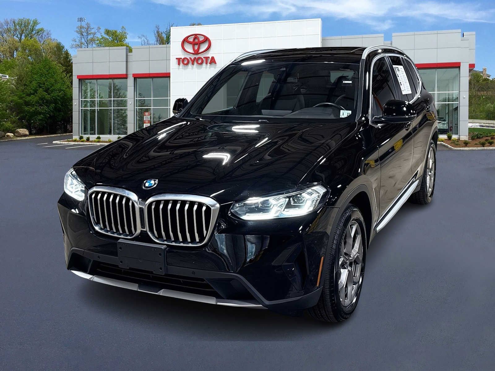 Used 2022 BMW X3 xDrive30i w/ Convenience Package AWD/4WD image 1