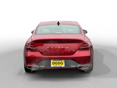 Used 2022 Genesis G70 3.3T image 4