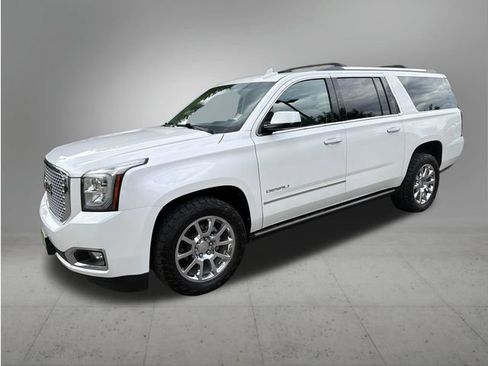 Used 2017 GMC Yukon XL Denali w/ Open Road Package AWD/4WD image 1