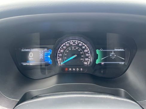 Used 2019 Ford Ranger Lariat w/ Equipment Group 501A Mid image 10