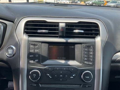 Used 2018 Ford Fusion S FWD image 15