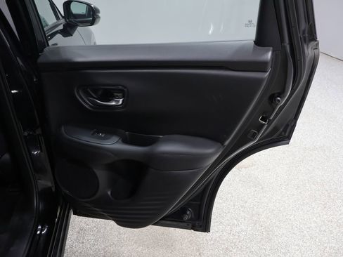 Used 2023 Honda HR-V LX image 21