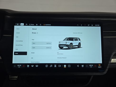Used 2023 Rivian R1S Launch Edition AWD/4WD image 29