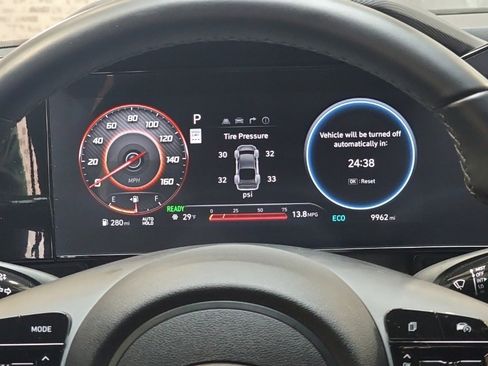 Certified 2025 Hyundai Elantra SEL image 19