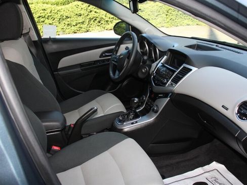 Used 2012 Chevrolet Cruze LS w/ Connectivity Package FWD image 14