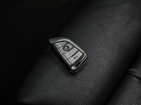 Used 2019 BMW 540i xDrive AWD/4WD image 56