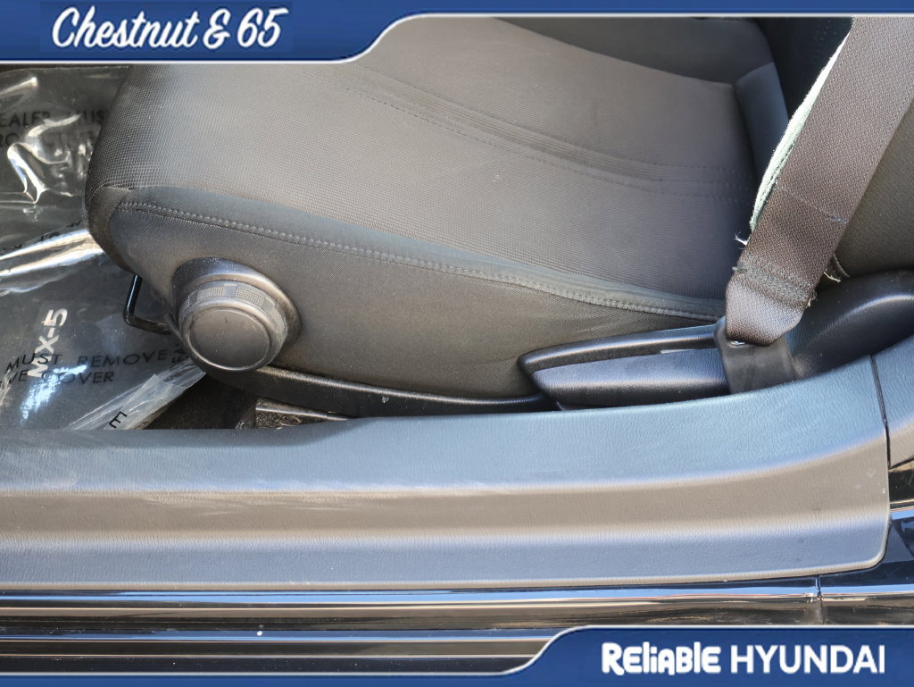 Used 2023 MAZDA MX-5 Miata Sport RWD image 20