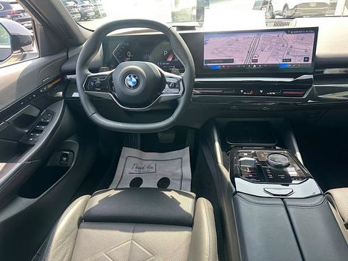 Used 2024 BMW 530i xDrive w/ Premium Package AWD/4WD image 20
