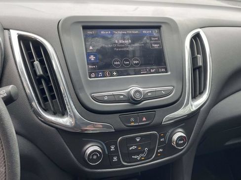 Used 2023 Chevrolet Equinox LT FWD image 12
