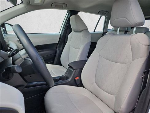 Used 2026 Toyota Corolla Cross L FWD image 16
