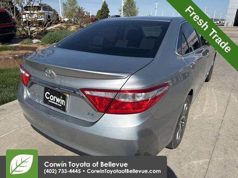 Used 2016 Toyota Camry SE image 6