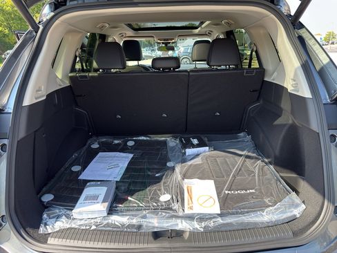 New 2026 Nissan Rogue SV w/ SV Premium Package image 36