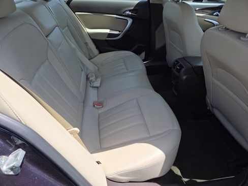 Used 2013 Buick Regal Premium FWD image 18
