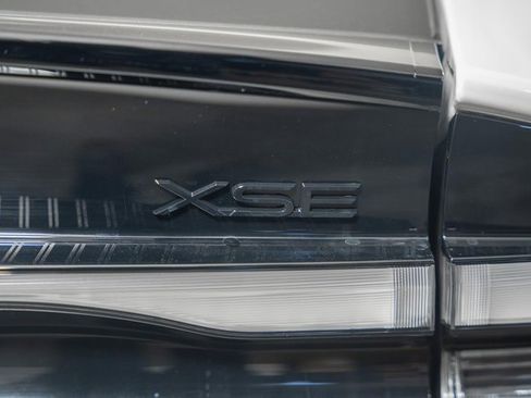 New 2026 Toyota Prius Plug-In Hybrid w/ Limited Premium Package image 7