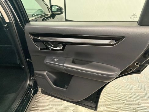 Used 2025 Honda CR-V EX-L image 18