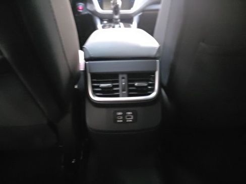 Certified 2025 Subaru Outback Premium image 29