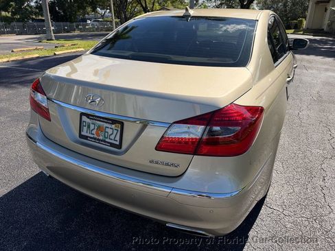 Used 2012 Hyundai Genesis 3.8 w/ Premium Pkg image 18