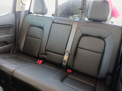 Used 2022 Chevrolet Colorado ZR2 AWD/4WD image 9