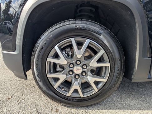 Used 2023 GMC Acadia SLE w/ Driver Convenience Package image 23