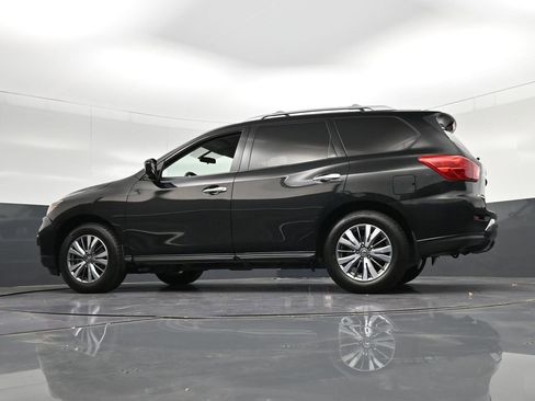 Used 2019 Nissan Pathfinder S FWD image 36