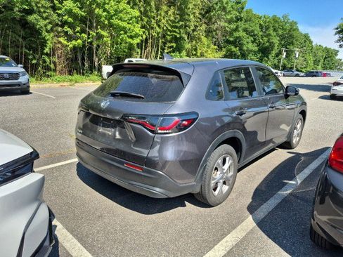 Certified 2023 Honda HR-V LX image 4