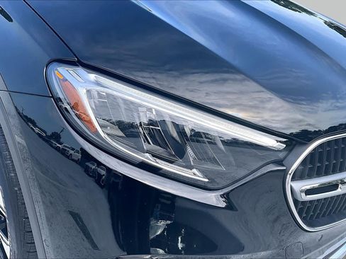 Used 2025 Mercedes-Benz GLC 350e 4MATIC w/ Driver Assistance Package image 28