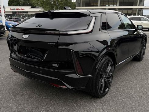 Used 2024 Cadillac Lyriq Sport RWD image 17