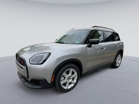 Certified 2025 MINI Cooper Countryman S AWD/4WD image 3