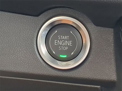 New 2025 Chevrolet Traverse LT w/ Enhanced Driving Package image 28