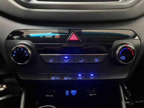 Used 2018 Hyundai Tucson SE image 19