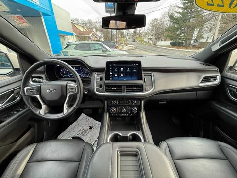 Used 2022 Chevrolet Tahoe Z71 w/ Luxury Package image 10