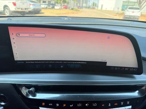 Used 2024 Cadillac Lyriq Luxury AWD/4WD image 10