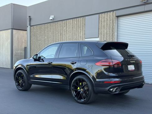 Used 2017 Porsche Cayenne S Platinum AWD/4WD image 10