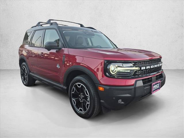Certified 2025 Ford Bronco Sport Outer Banks w/ Outer Banks Tech Package+ AWD/4WD image 3