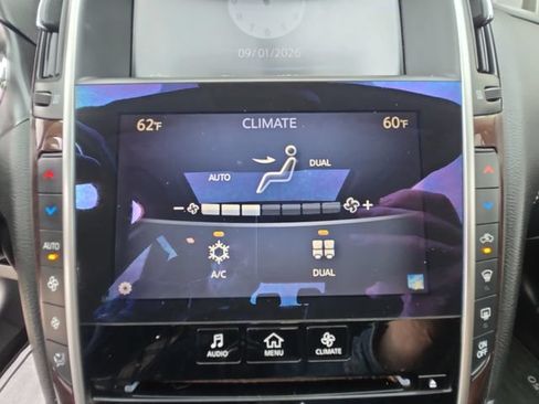 Used 2018 INFINITI Q50 Luxe w/ All Weather Package (L96) AWD/4WD image 17