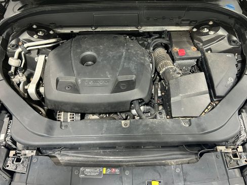 Used 2018 Volvo XC60 T6 Inscription w/ Luxury Seat Package AWD/4WD image 18