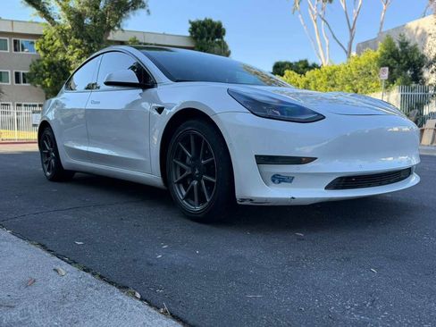 Used 2021 Tesla Model 3 Standard Range Plus RWD image 6