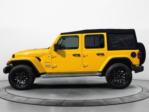 Used 2018 Jeep Wrangler Unlimited Sahara image 2