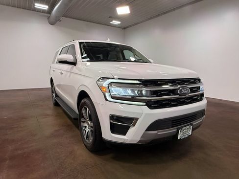 Used 2024 Ford Expedition Limited AWD/4WD image 30