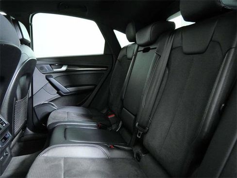 Used 2022 Audi SQ5 Premium image 15