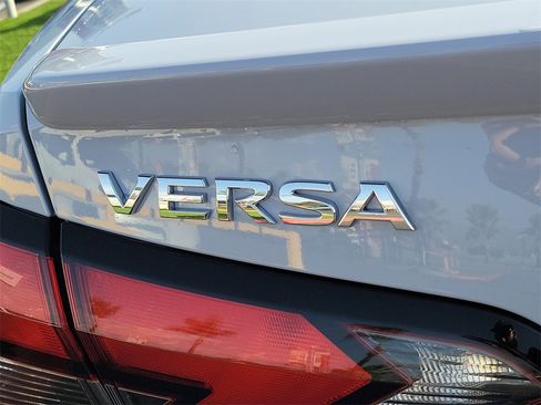 Certified 2025 Nissan Versa SR w/ Trunk Package image 26