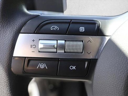 Used 2025 Hyundai Santa Cruz SEL AWD/4WD image 14