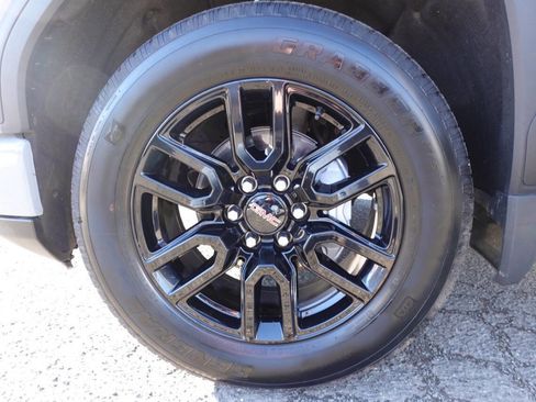 Used 2024 GMC Sierra 1500 Elevation image 47